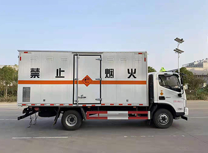 南溪爆破器材运输车